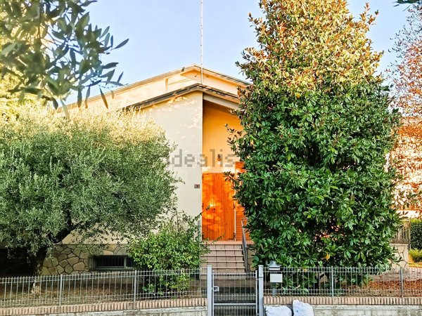 casa indipendente in vendita a Bibbiano in zona Barco