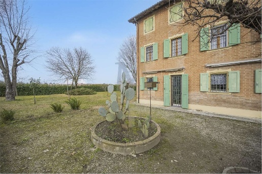 casale in vendita a Bibbiano