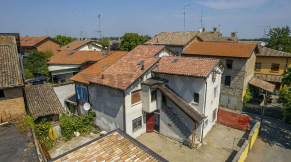 casa indipendente in vendita a Bibbiano