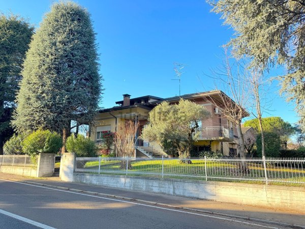 casa indipendente in vendita a Bibbiano