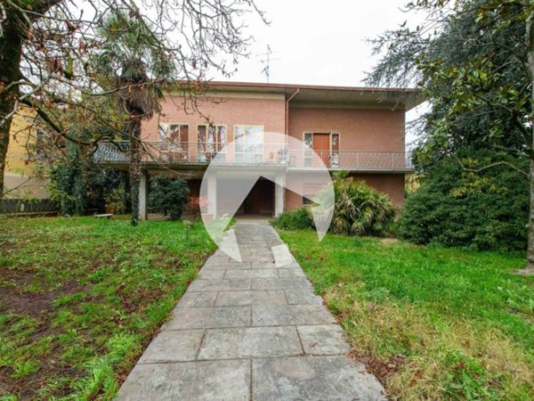 casa indipendente in vendita a Bibbiano