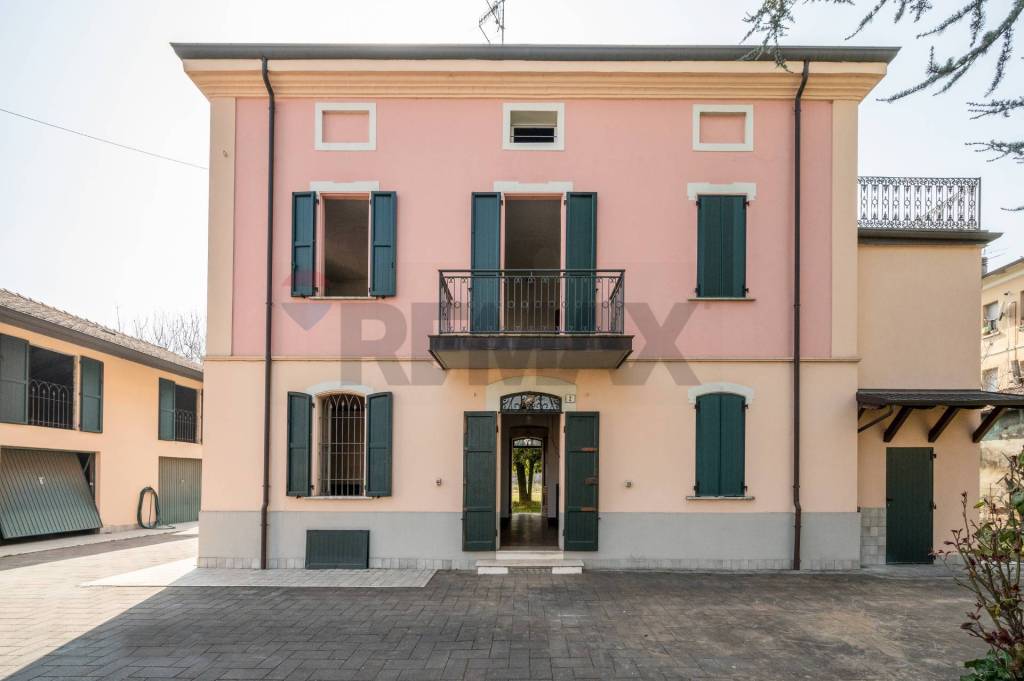 casa indipendente in vendita a Bibbiano in zona Barco