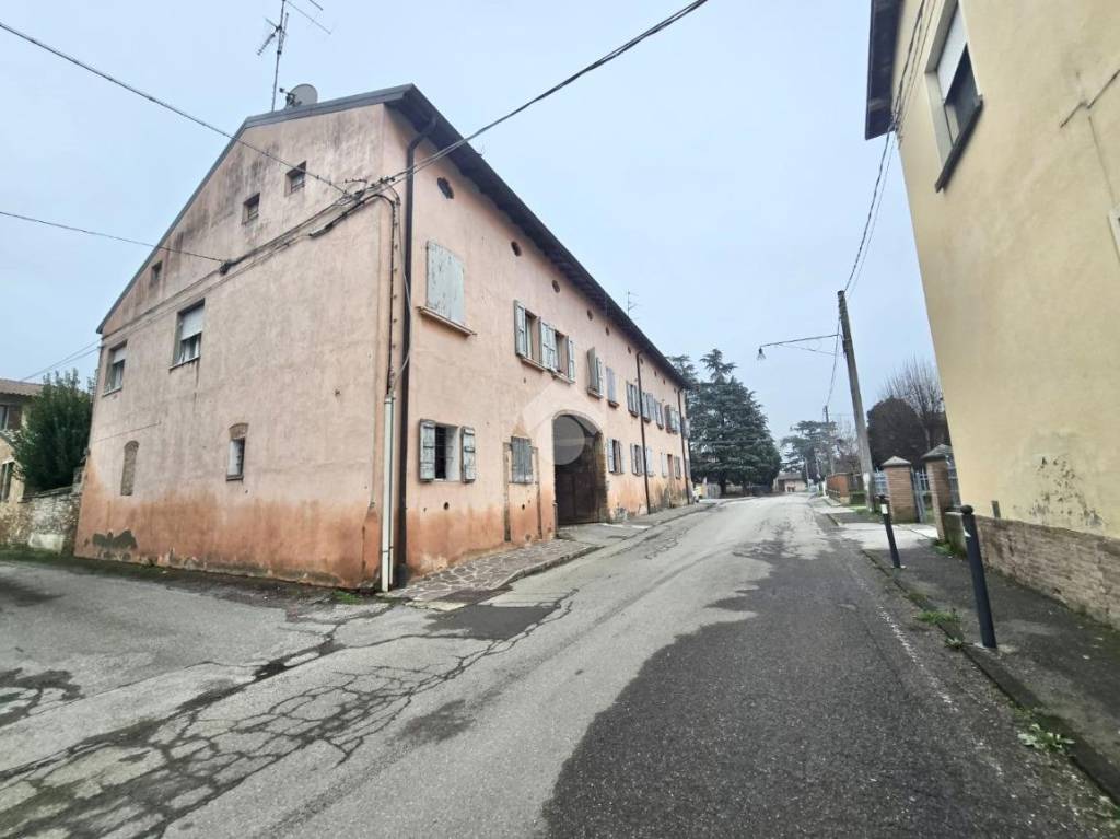 appartamento in vendita a Bibbiano in zona Barco