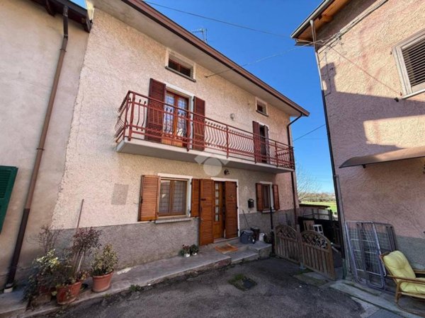 casa indipendente in vendita a Bibbiano