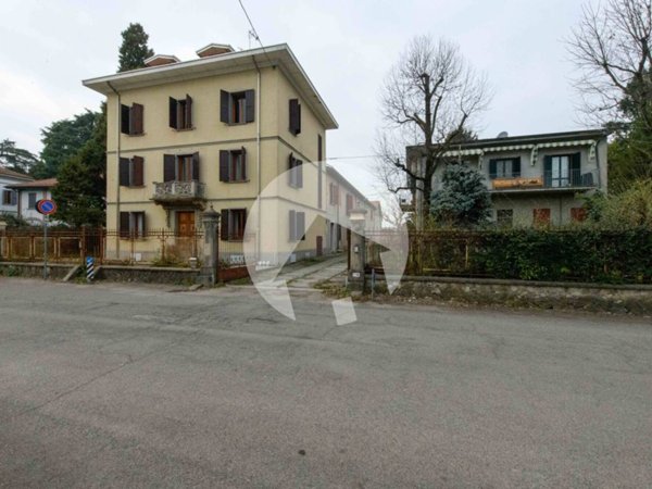intera palazzina in vendita a Bibbiano