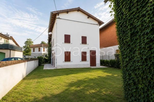 casa indipendente in vendita a Bibbiano