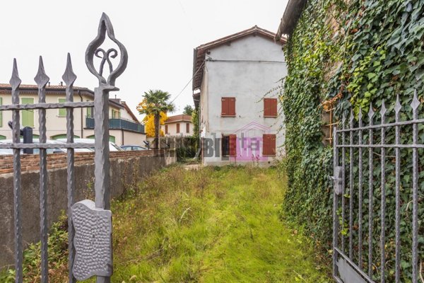 appartamento in vendita a Bibbiano in zona Fossa
