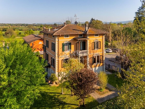 casa indipendente in vendita a Bibbiano in zona Barco