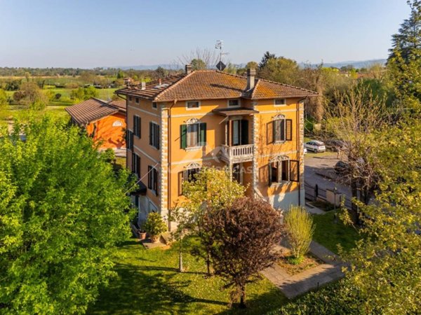 casa indipendente in vendita a Bibbiano in zona Barco