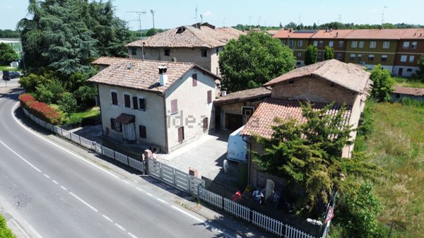 casa indipendente in vendita a Bibbiano