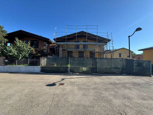 casa indipendente in vendita a Bibbiano in zona Fossa