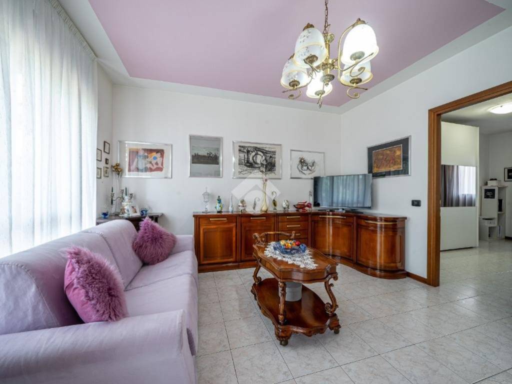 appartamento in vendita a Bibbiano in zona Fossa
