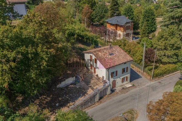 casa indipendente in vendita a Bibbiano in zona Fossa