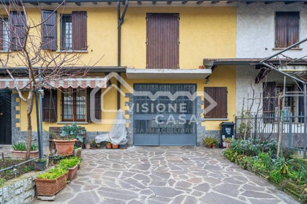 casa indipendente in vendita a Bibbiano in zona Barco
