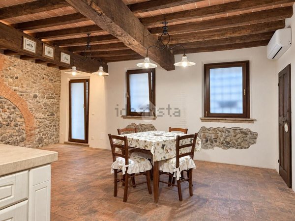casa indipendente in vendita a Bibbiano in zona Barco