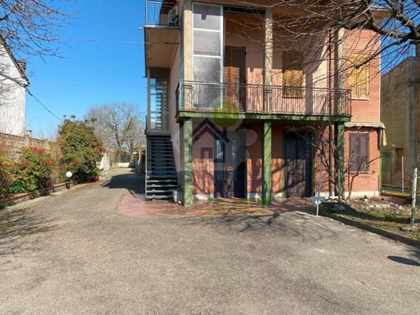 casa indipendente in vendita a Boretto