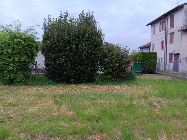 terreno edificabile in vendita a Boretto