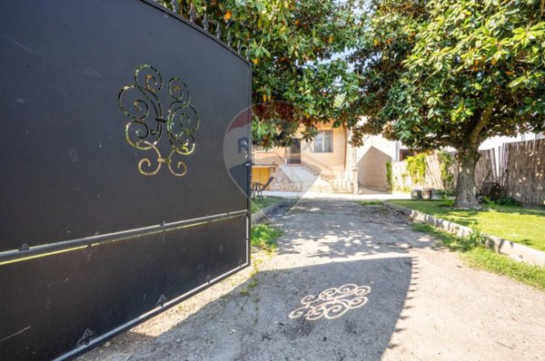 casa indipendente in vendita a Boretto