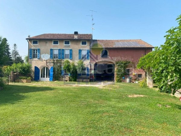 casa indipendente in vendita a Boretto