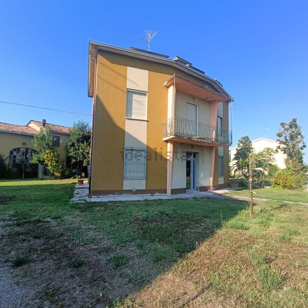 quadrivano in vendita a Boretto in zona San Rocco
