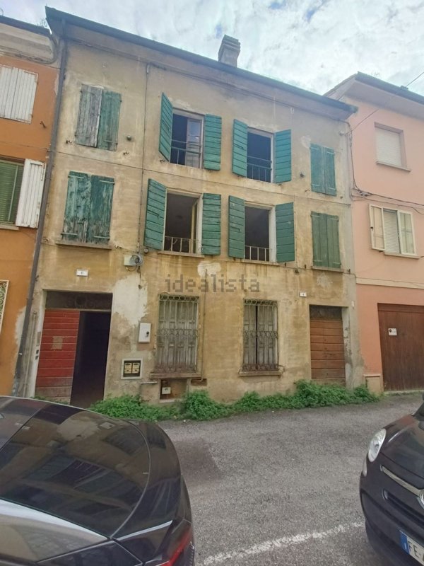 locale di sgombero in vendita a Boretto