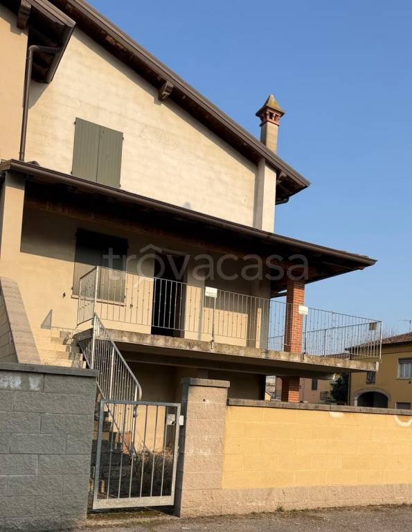 casa indipendente in vendita a Boretto in zona Santa Croce
