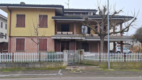 casa indipendente in vendita a Boretto