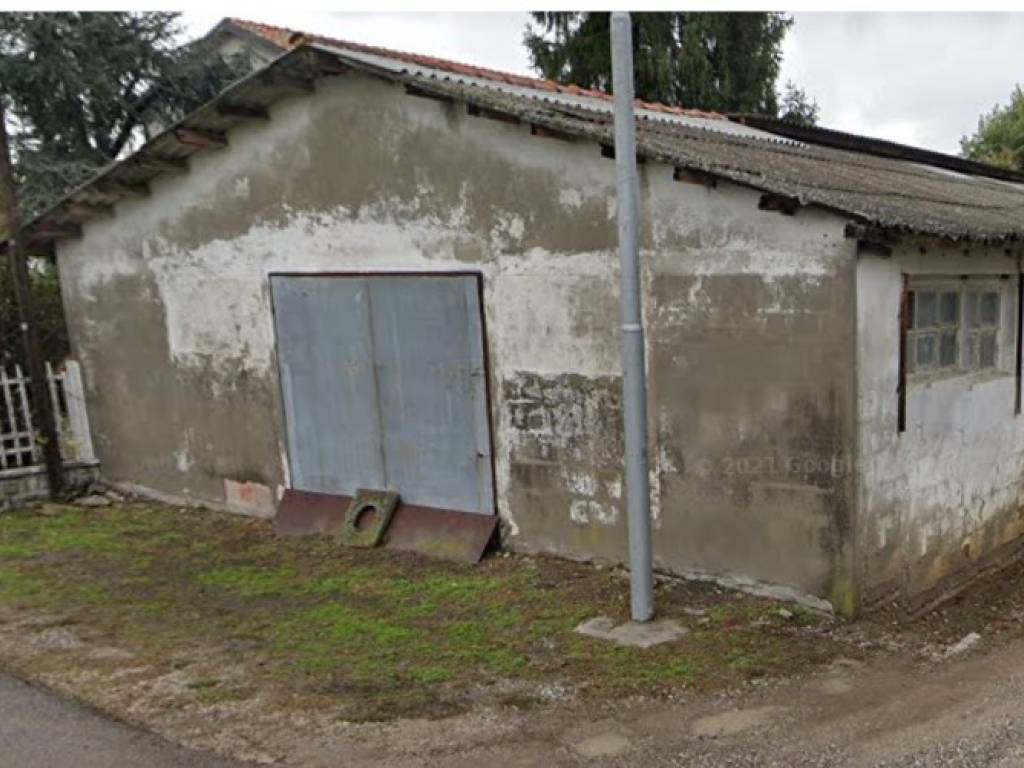 locale commerciale in vendita a Boretto