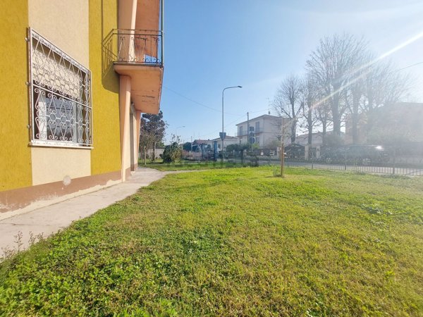casa indipendente in vendita a Boretto in zona San Rocco