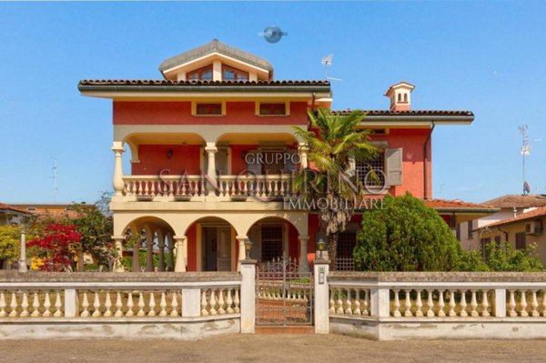 casa indipendente in vendita a Boretto in zona Santa Croce