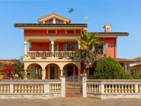 casa indipendente in vendita a Boretto in zona Santa Croce