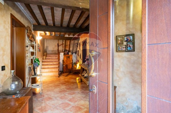 casa indipendente in vendita a Brescello