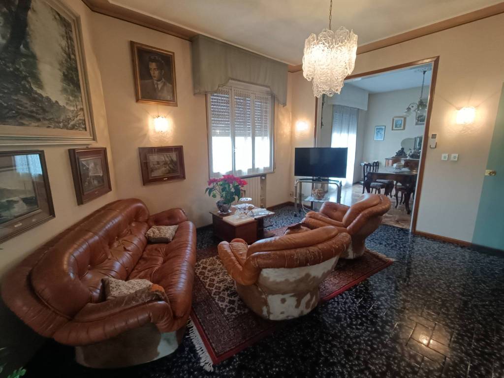 appartamento in vendita a Brescello in zona Lentigione