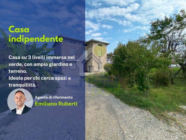 casa indipendente in vendita a Brescello