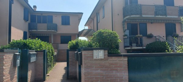 appartamento in vendita a Brescello in zona Lentigione