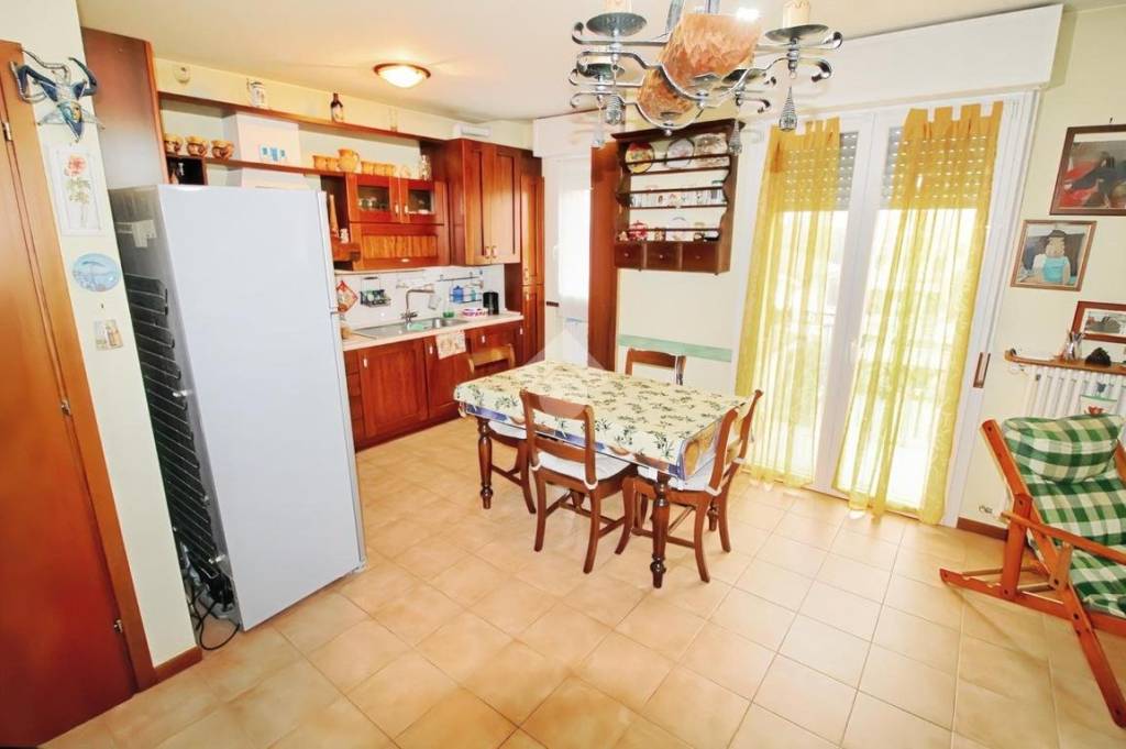 appartamento in vendita a Brescello in zona Lentigione