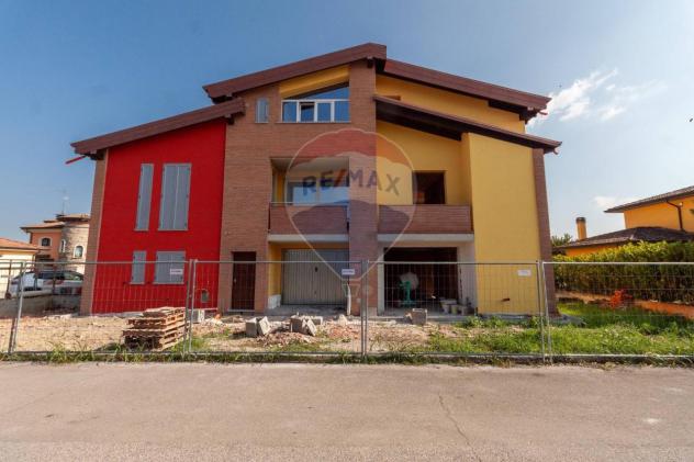 casa indipendente in vendita a Brescello