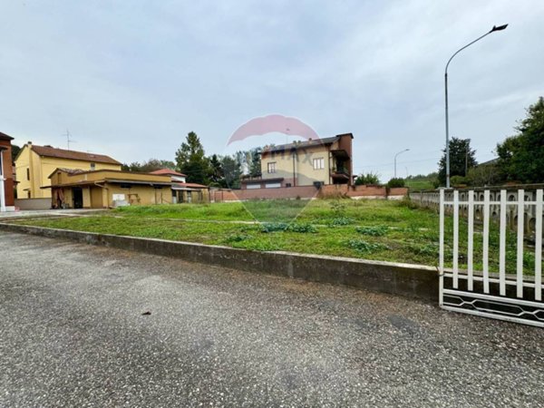 casa indipendente in vendita a Brescello
