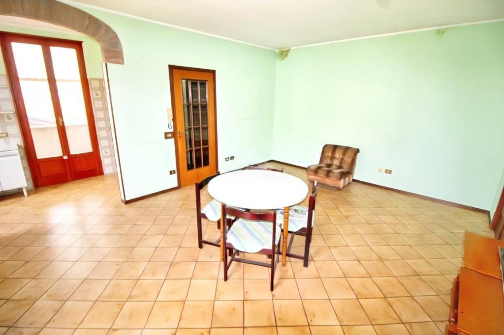 casa indipendente in vendita a Brescello