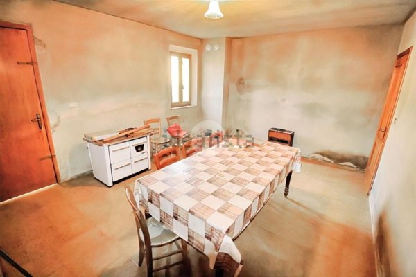appartamento in vendita a Brescello in zona Lentigione