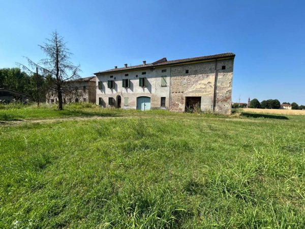 casa indipendente in vendita a Brescello in zona Sorbolo a Mane