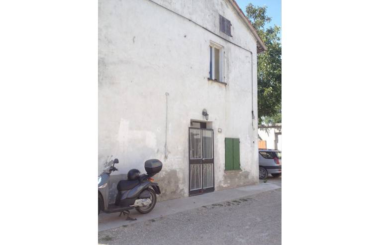 casa indipendente in vendita a Brescello in zona Ghiarole