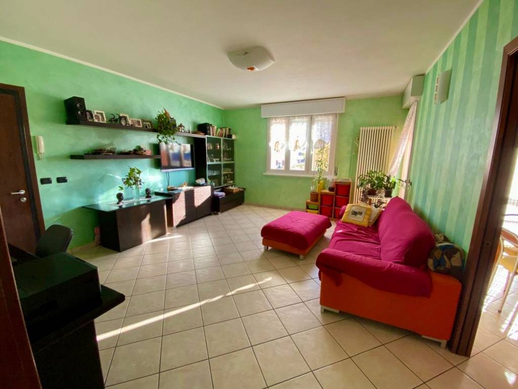 appartamento in vendita a Brescello in zona Lentigione