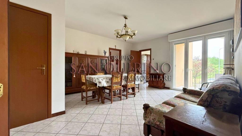 appartamento in vendita a Brescello in zona Lentigione