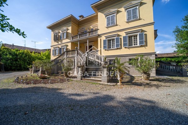 casa indipendente in vendita a Brescello