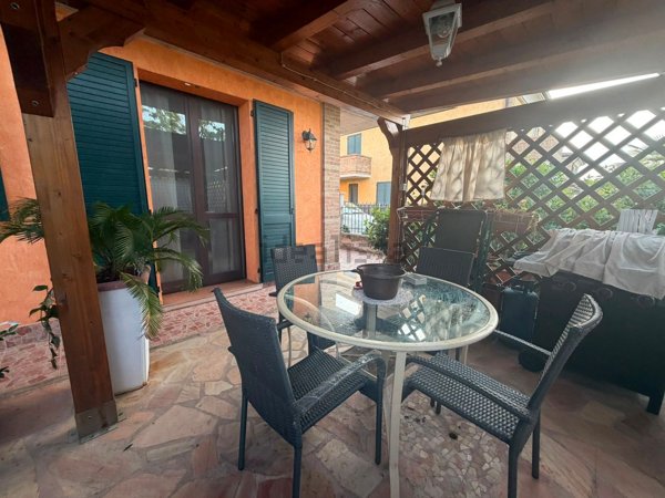casa indipendente in vendita a Brescello in zona Sorbolo a Mane