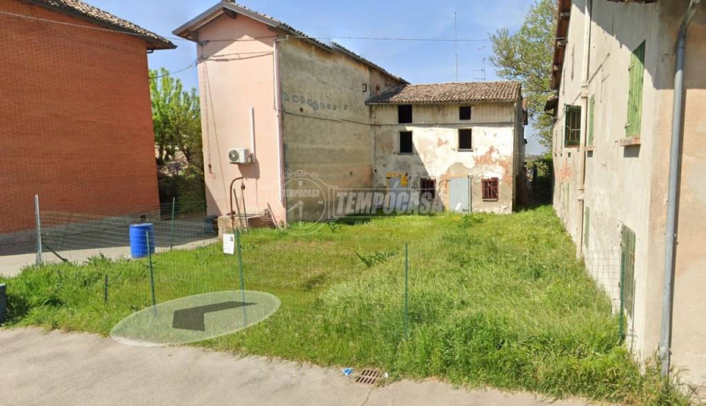 casa indipendente in vendita a Cadelbosco di Sopra in zona Zurco