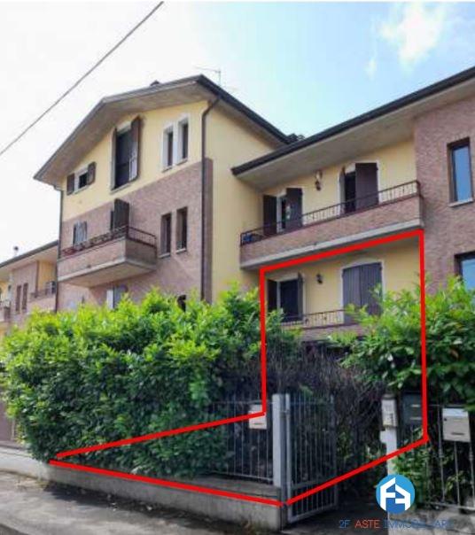 appartamento in vendita a Cadelbosco di Sopra in zona Cadelbosco di Sotto