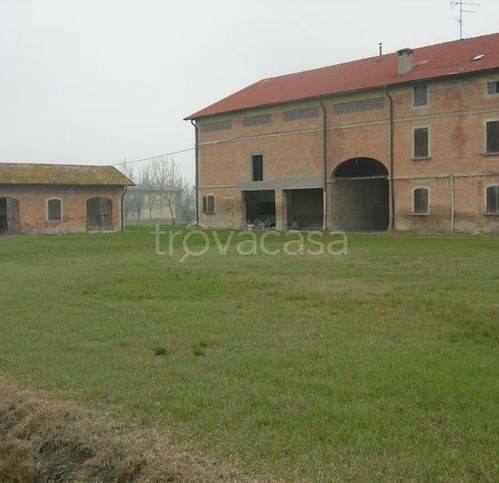 casa indipendente in vendita a Cadelbosco di Sopra