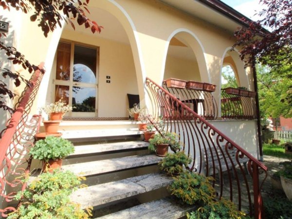 casa indipendente in vendita a Cadelbosco di Sopra